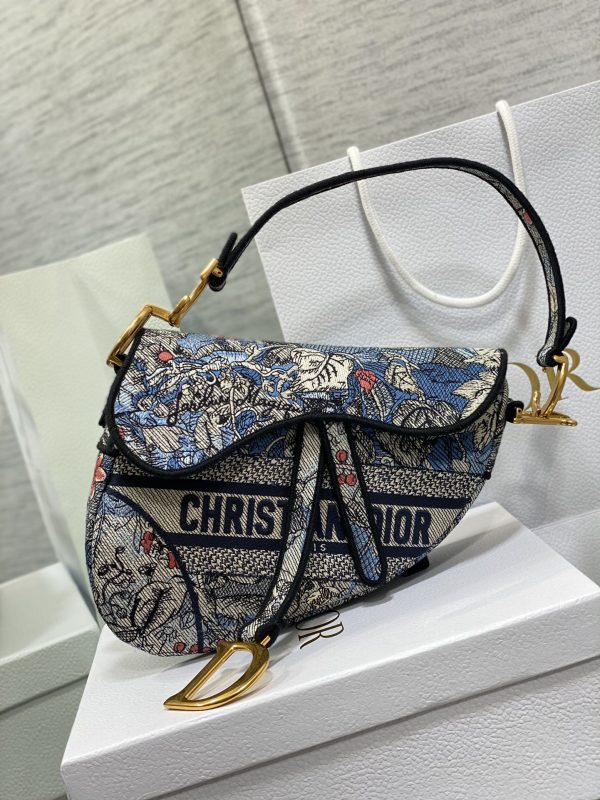Dior - Saddle Bag