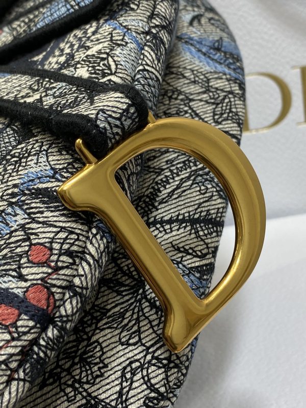 Dior - Saddle Bag