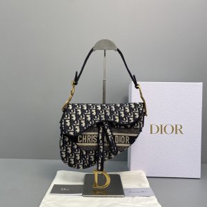 Dior - Saddle Bag