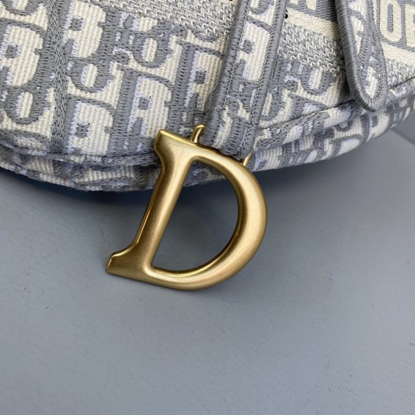 Dior - Saddle Bag