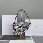 Dior - Saddle Bag