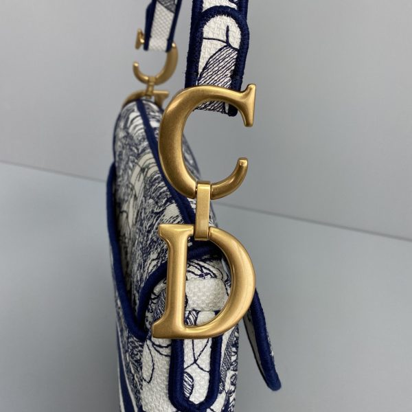 Dior - Saddle Bag